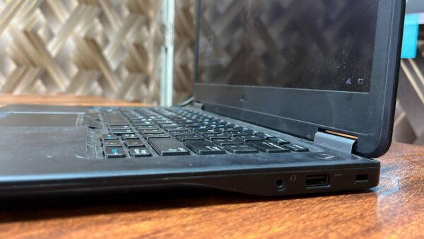 DELL LATITUDE 7450 I5 5TH GEN 8GB RAM 256GB SSD 14INCH SCREEN - Image 2