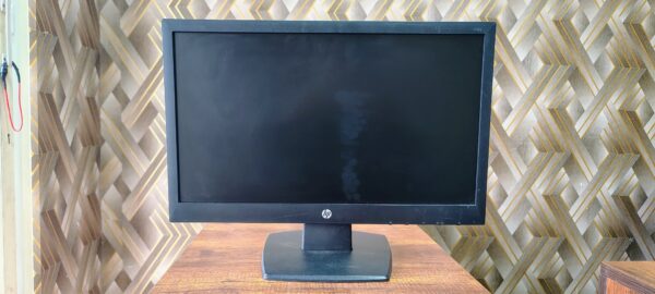 HP MONITOR 19INCH