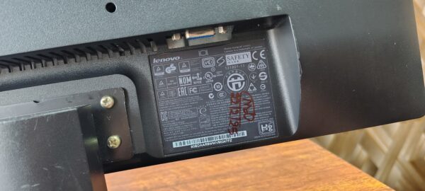 LENOVO MONITOR 19INCH - Image 4