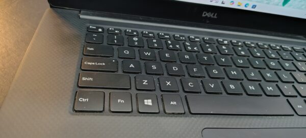 DELL PRECISION 5530 I7 8TH GENERATION 4GB NVIDIA GRAPHICS 16GB RAM 256GB SSD 15.6INCH SCREEN - Image 6