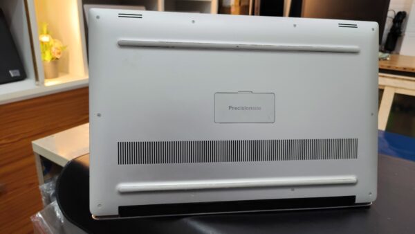 DELL PRECISION 5530 I7 8TH GENERATION 4GB NVIDIA GRAPHICS 16GB RAM 256GB SSD 15.6INCH SCREEN - Image 2