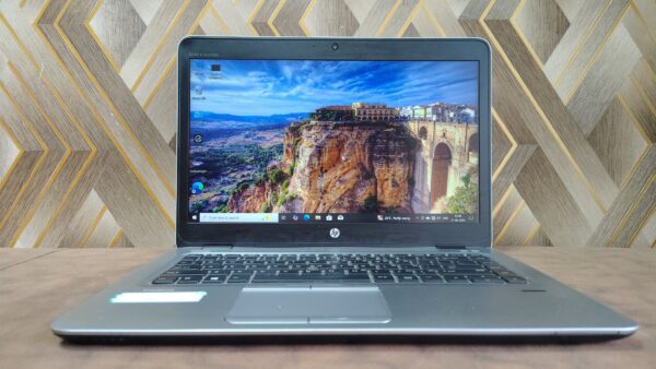 HP PROBOOK 745 G4 AMD PRO A10 8GB RAM 256GB SSD 14INCH SCREEN