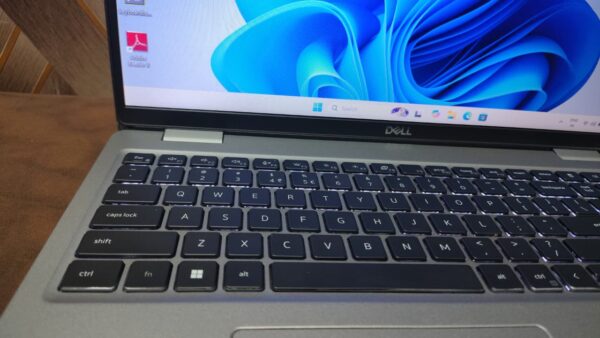 DELL PRECISION 3561 I7 11TH GEN 4GB NVIDIA GRAPHICS 32GB RAM 1TB SATA HDD 256GB SSD 15INCH SCREEN - Image 7
