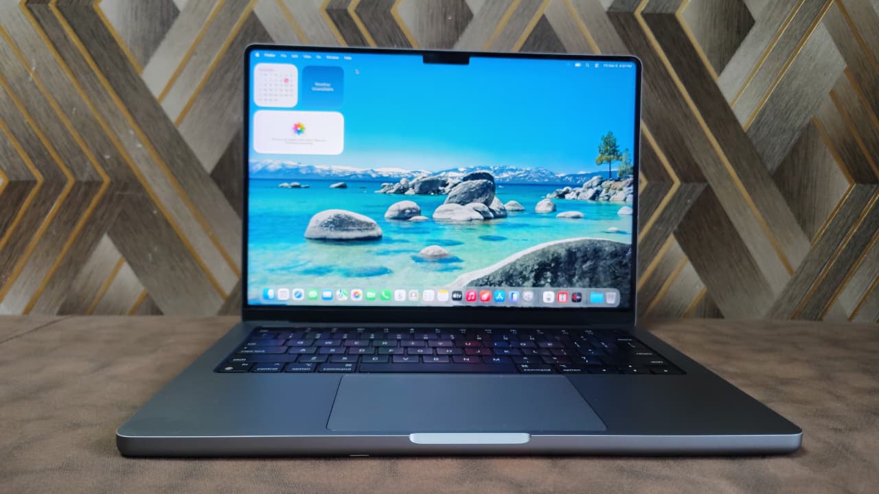 APPLE MACBOOK PRO A2442 M1 PRO PROCESSOR 16GB RAM 512GB SSD 14INCH SCREEN