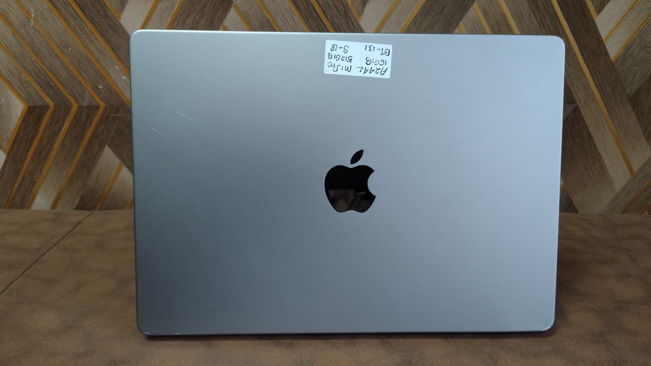 APPLE MACBOOK PRO A2442 M1 PRO PROCESSOR 16GB RAM 512GB SSD 14INCH SCREEN - Image 3