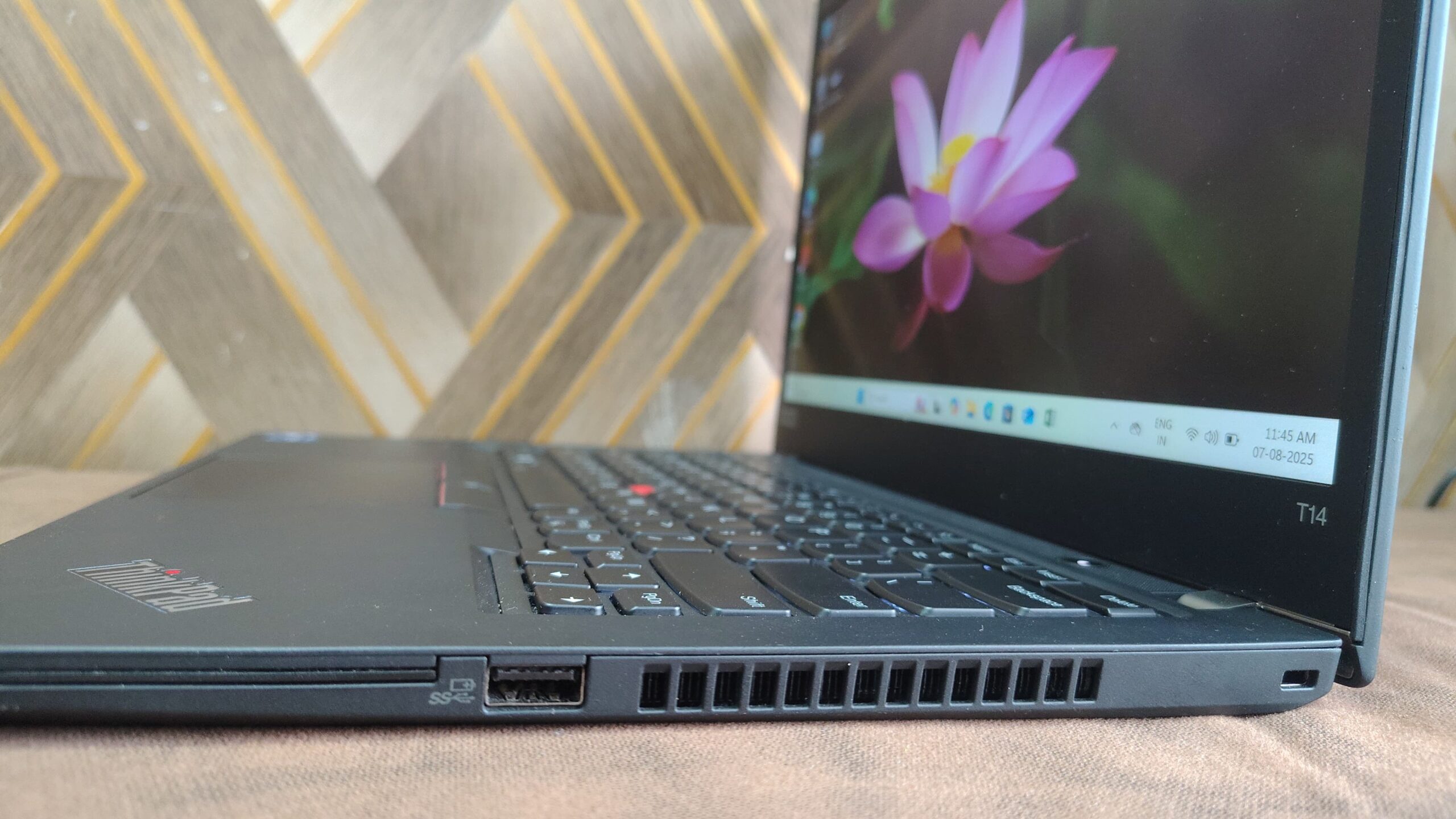 LENOVO THINKPAD T14 GEN 2 I5 11TH GENERATION 16GB RAM 512GB SSD 14INCH SCREEN - Image 4