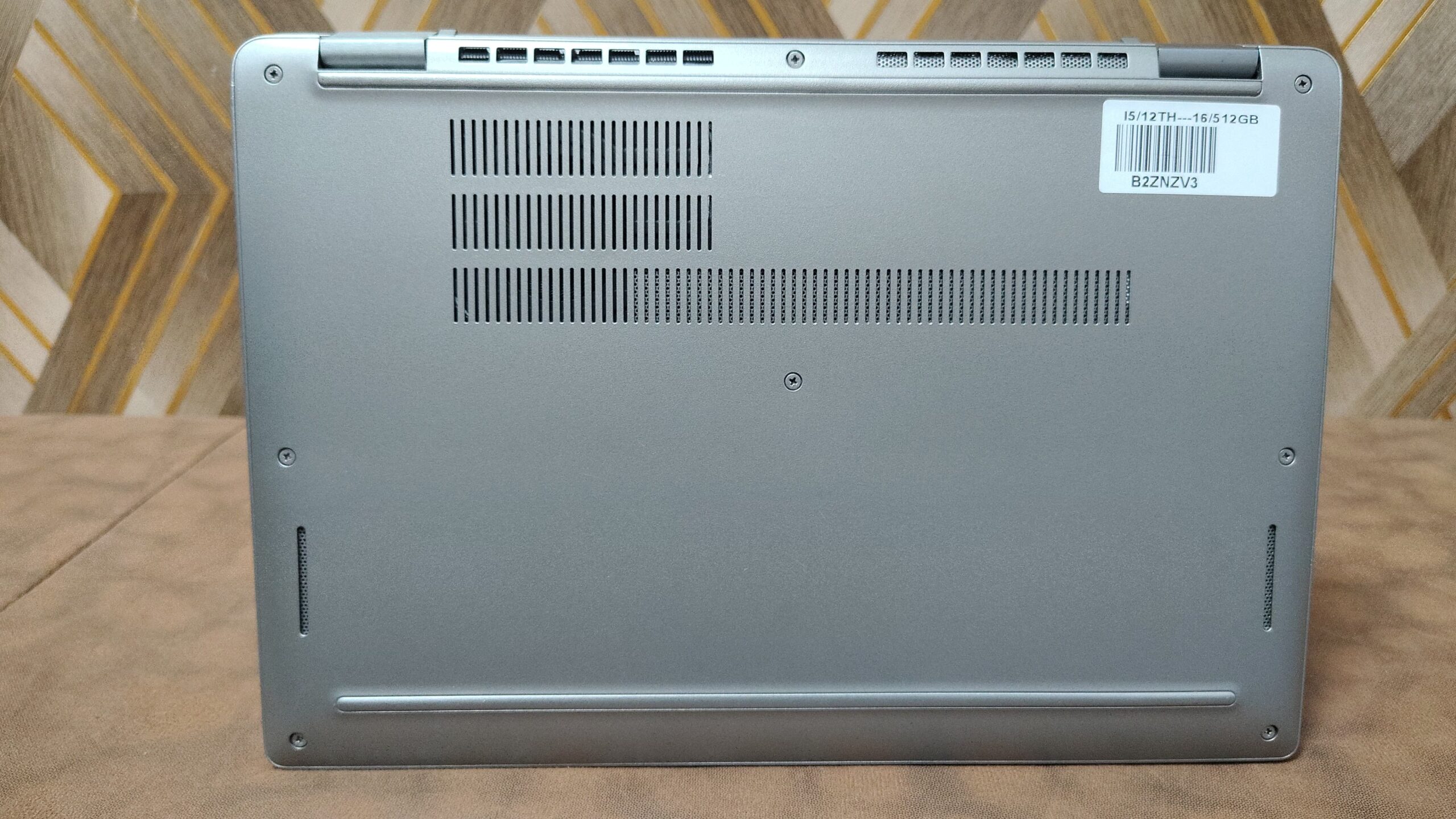 DELL LATITUDE 5330 I5 12TH GENERATION 16GB RAM 512GB SSD 13.3INCH ROTATABLE TOUCH SCREEN - Image 2