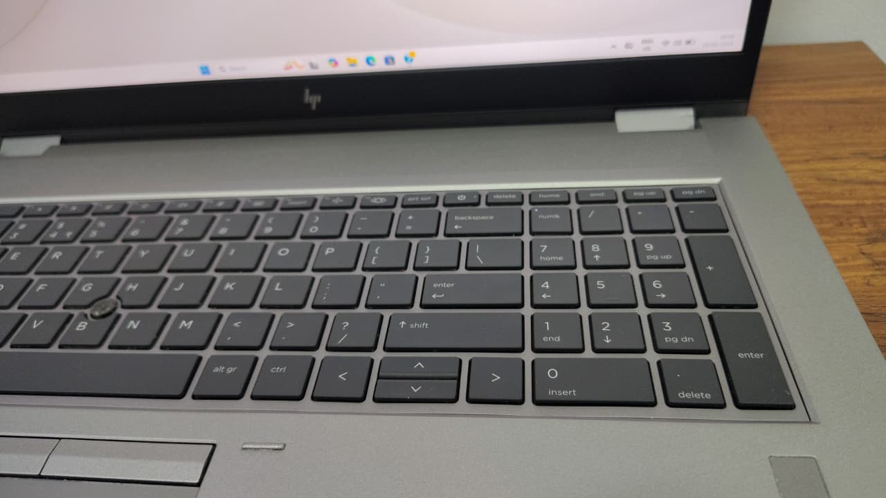 HP ZBOOK FURRY 17 G7 I9 10TH GENERATION 6GB NVIDIA GRAPHICS QUADRO RTX 3000 32GB RAM 512GB SSD 17INCH SCREEN - Image 8