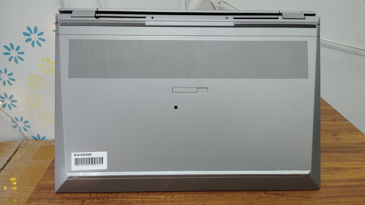 HP ZBOOK FURRY 17 G7 I9 10TH GENERATION 6GB NVIDIA GRAPHICS QUADRO RTX 3000 32GB RAM 512GB SSD 17INCH SCREEN - Image 2