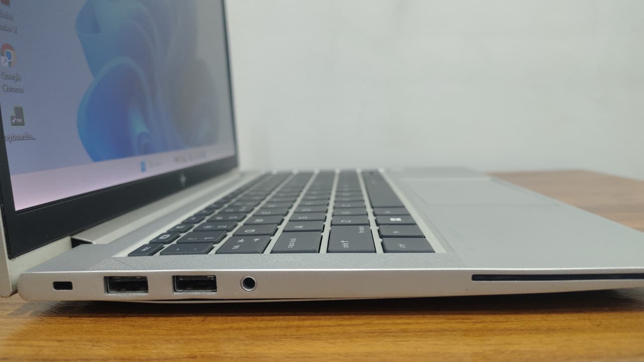 HP ELITEBOOK 830 G8 I7 11TH GENERATION 8GB RAM 256GB SSD 13.3INCH SCREEN - Image 5