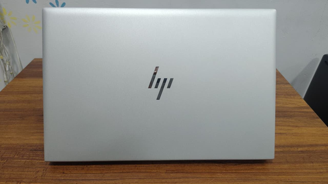 HP ELITEBOOK 830 G8 I7 11TH GENERATION 8GB RAM 256GB SSD 13.3INCH SCREEN - Image 3