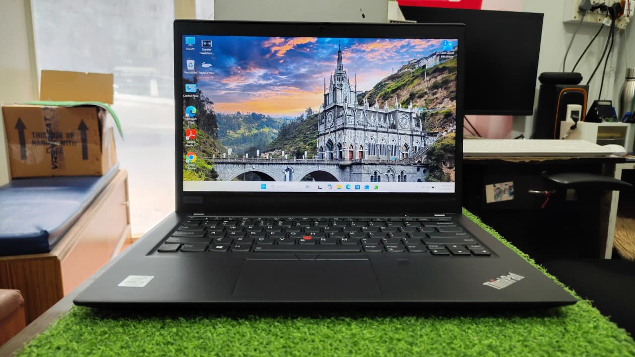 LENOVO THINKPAD T14s I5 10TH GENERATION 16GB RAM 256GB SSD 14INCH SCREEN