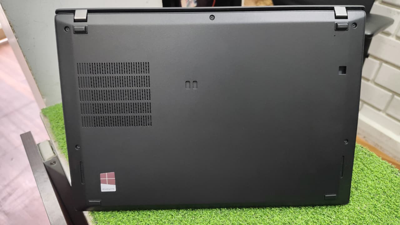 LENOVO THINKPAD T14s I5 10TH GENERATION 16GB RAM 256GB SSD 14INCH SCREEN - Image 2