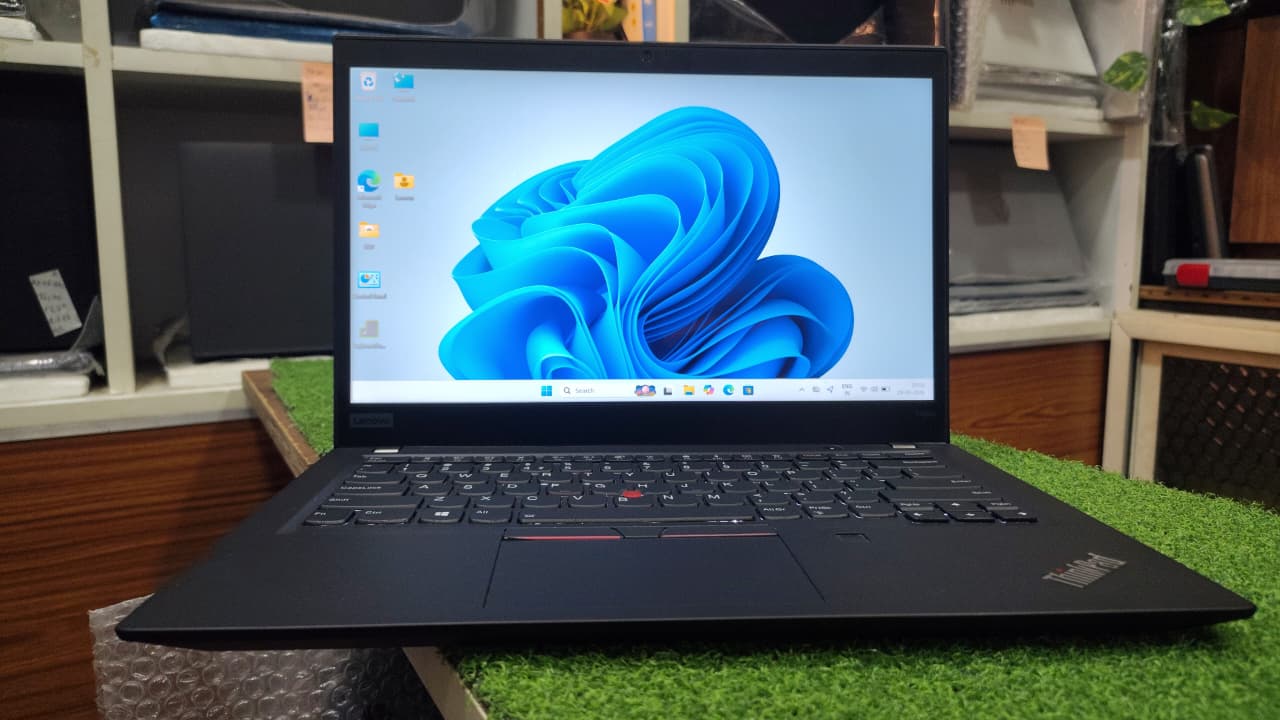 LENOVO THINKPAD T490s I7 8TH GENERATION 16GB RAM 256GB SSD 14INCH SCREEN