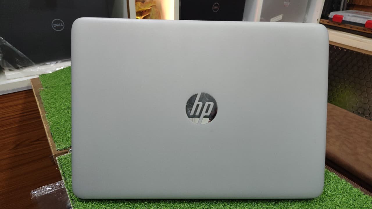 HP ELITEBOOK 745 G4 AMD PRO A10 6TH GENERATION 8GB RAM 256GB SSD 14.1INCH SCREEN - Image 3