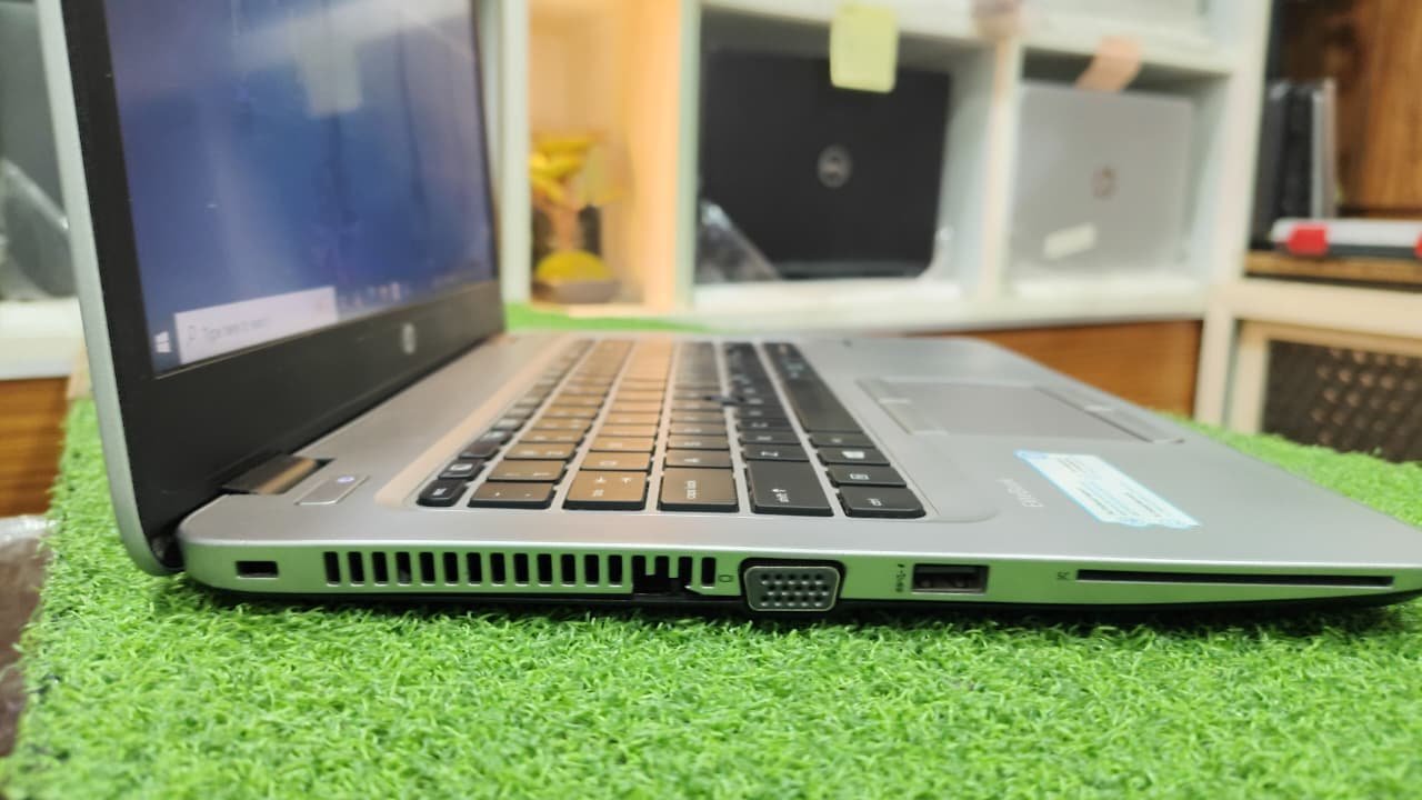 HP ELITEBOOK 745 G4 AMD PRO A10 6TH GENERATION 8GB RAM 256GB SSD 14.1INCH SCREEN - Image 4